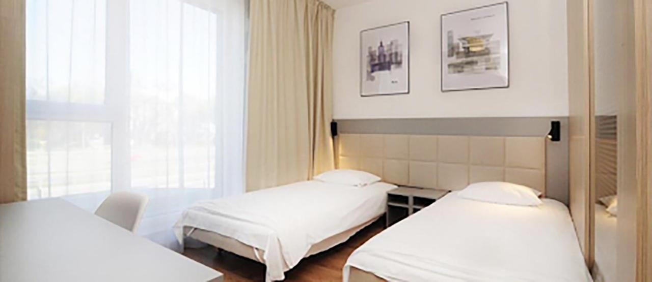 404 Rooms Wolska Apartament Warschau Exterior foto