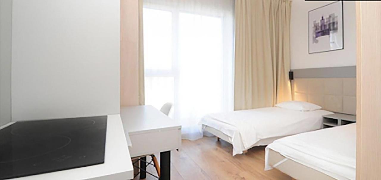 404 Rooms Wolska Apartament Warschau Exterior foto