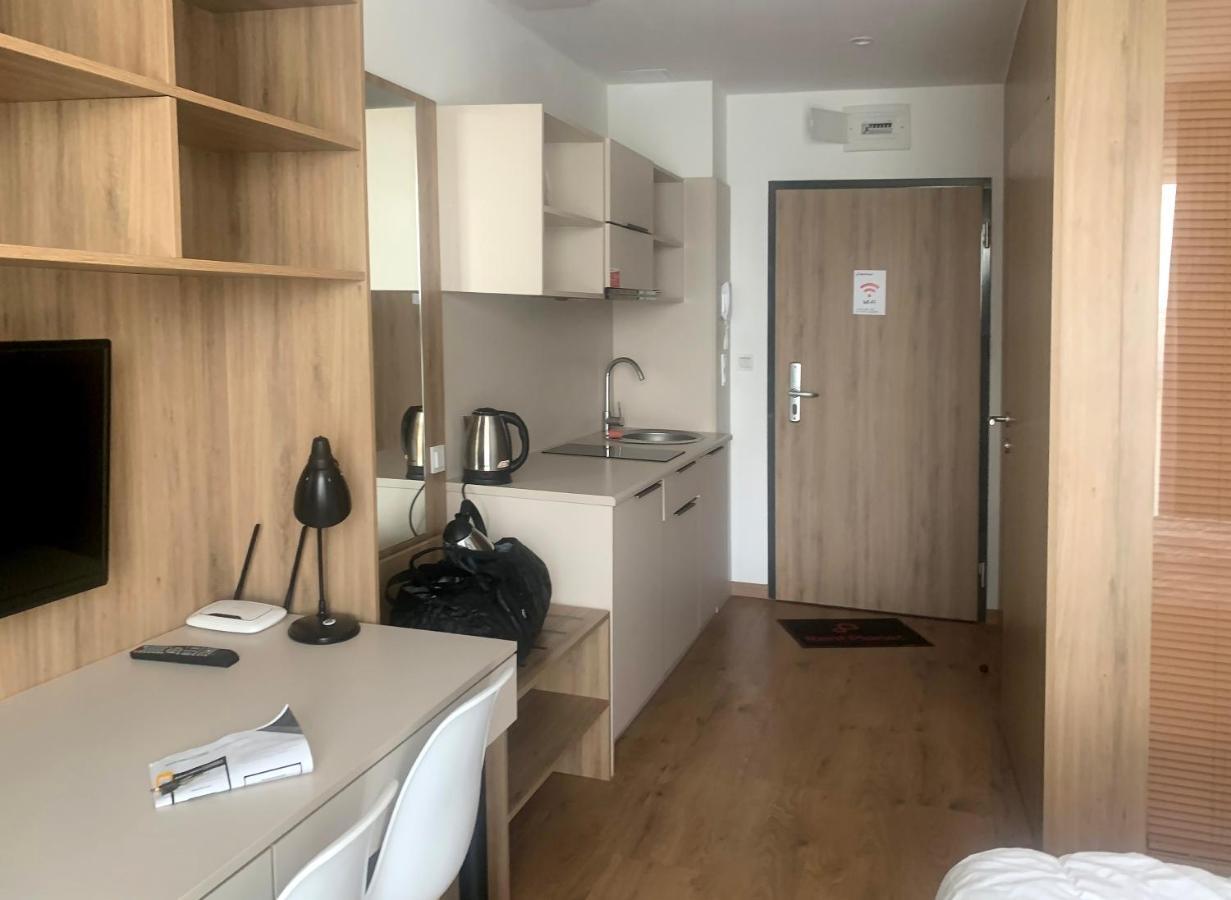 404 Rooms Wolska Apartament Warschau Exterior foto